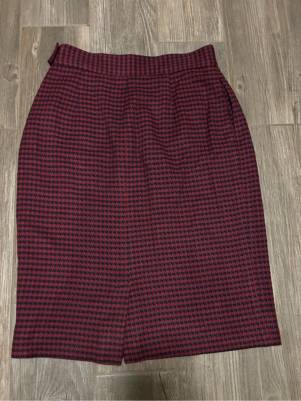 Ganni Vintage Red and Black Houndstooth Pencil Skirt.
